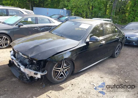 2024 Mercedes-Benz C 300 from USA, damaged, VIN W1KAF4HB3RR224930